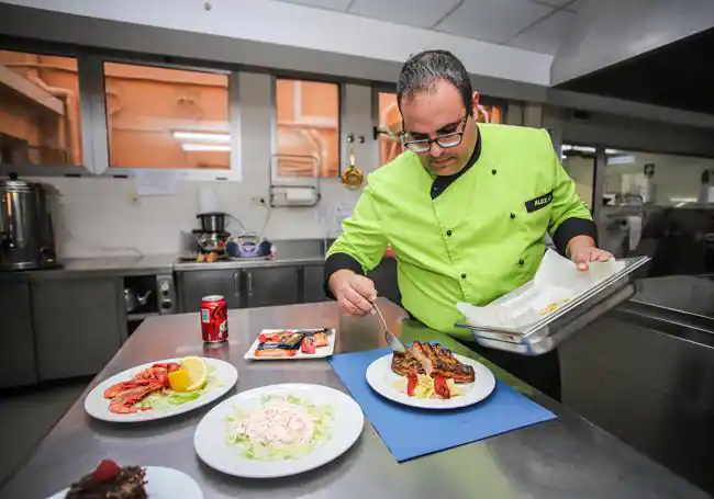 Los menús más solidarios de Nochebuena en la Región de Murcia