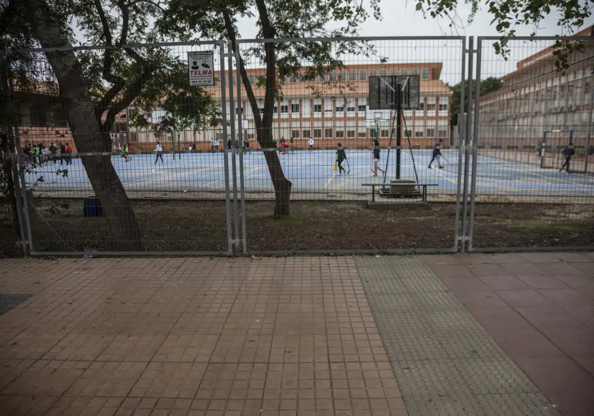 Los pabellones del IES Ben Arabí de Cartagena abrirán por las tardes para clubes