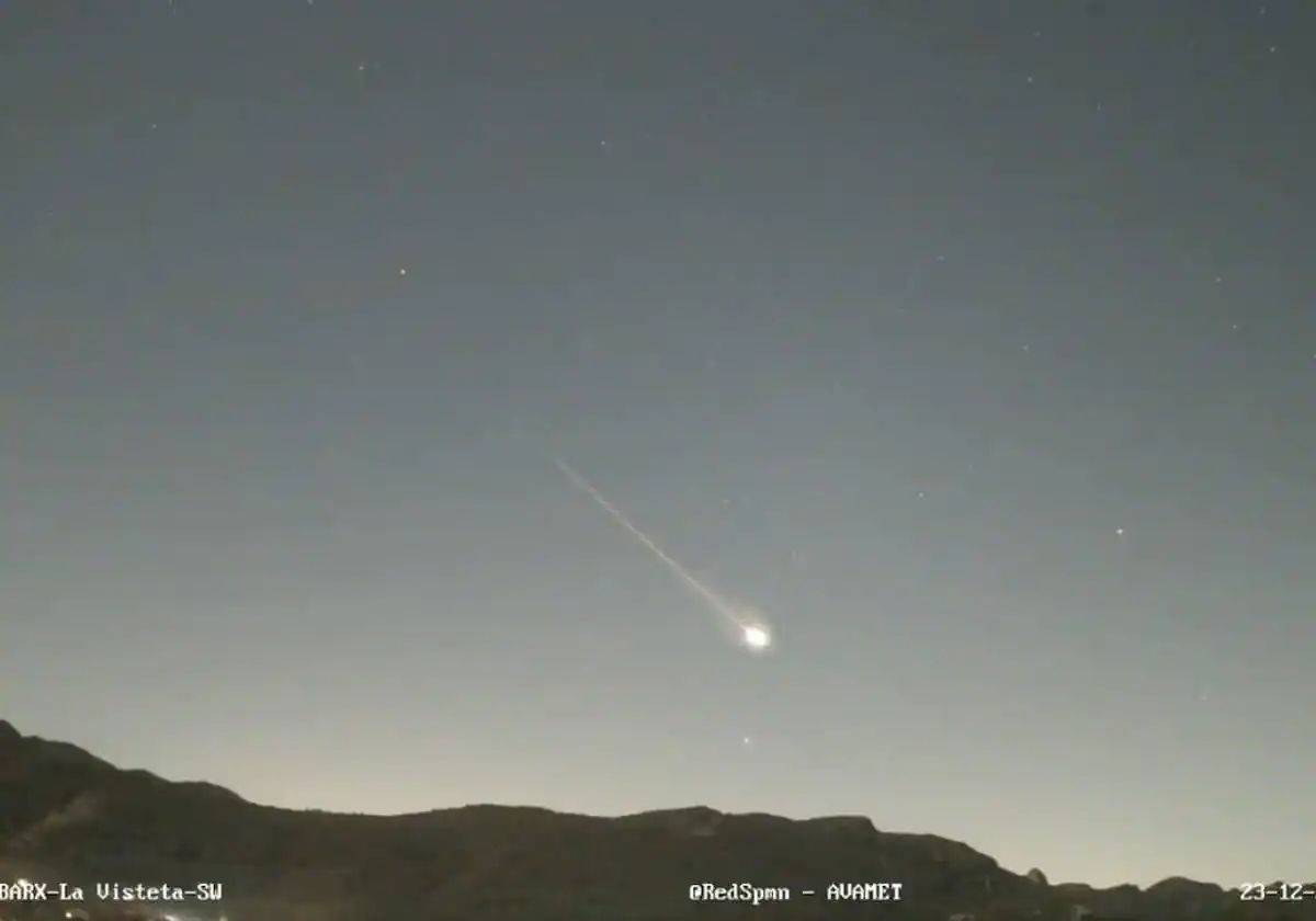 Una impresionante bola de fuego verde atraviesa el cielo de la Región de Murcia