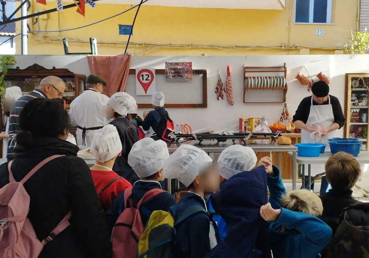 Unos 1.500 escolares de la comarca abren la VI Feria de las Tradiciones de Molina