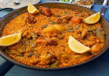 Paella de Estrella de Levante: la elaboración de un creador de contenido que no deja indiferente a nadie