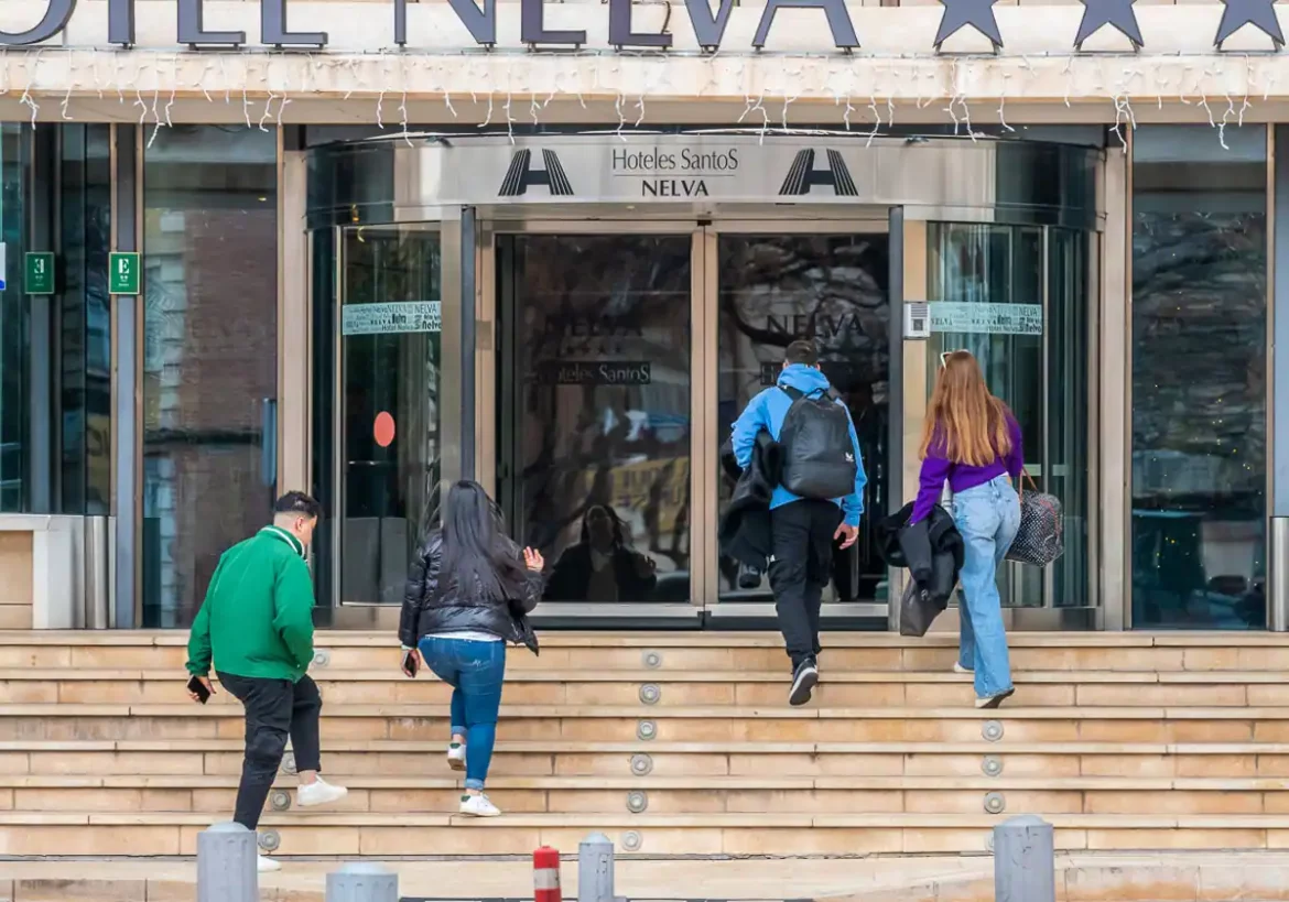 Exceltur prevé una «notable mejoría» de la actividad hotelera durante 2024