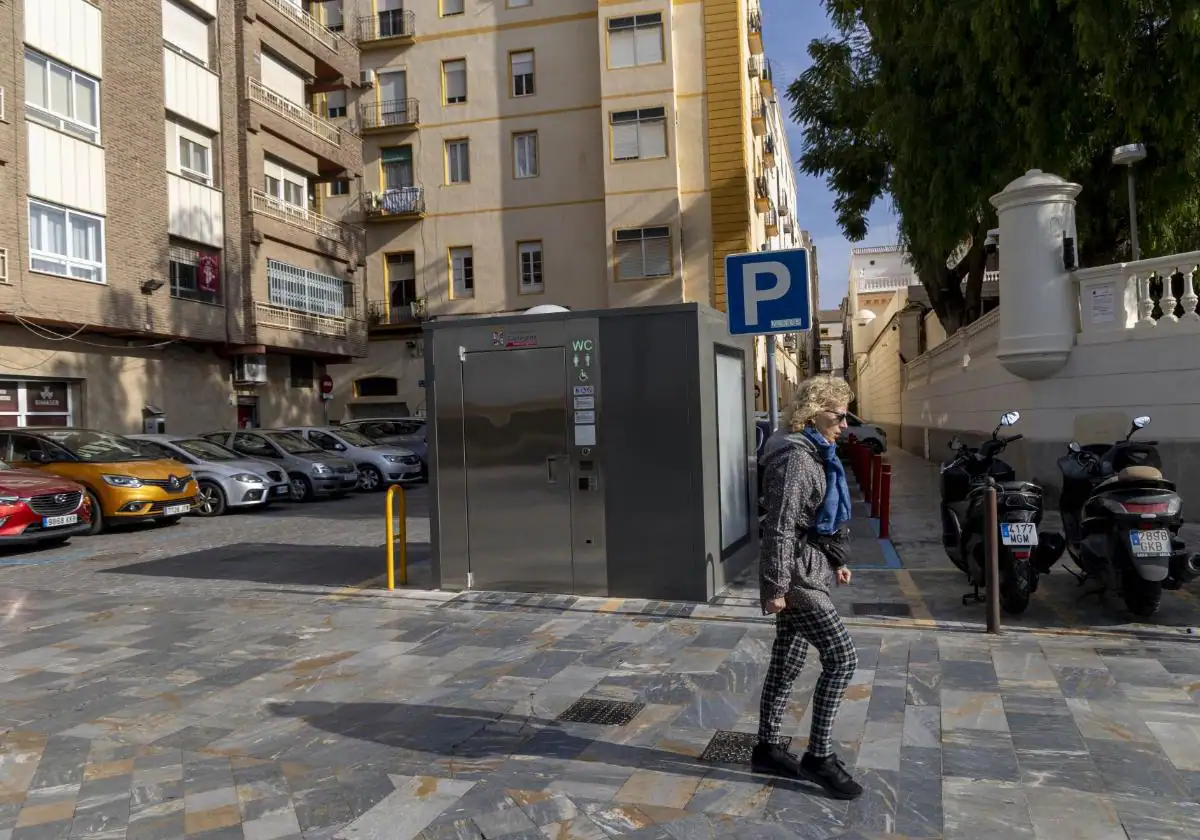 Solo ocho personas usan cada día los aseos municipales del centro histórico de Cartagena
