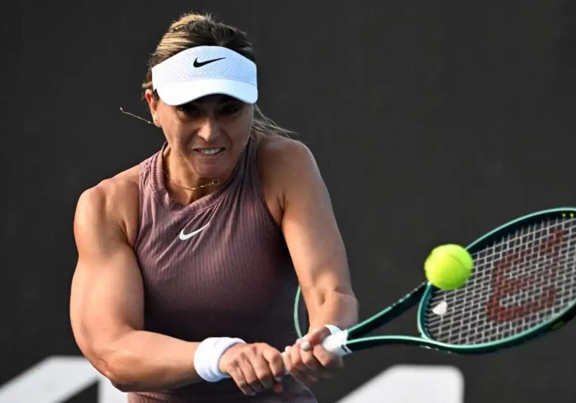 Badosa continúa con su alegría y Djokovic evita una debacle en Australia