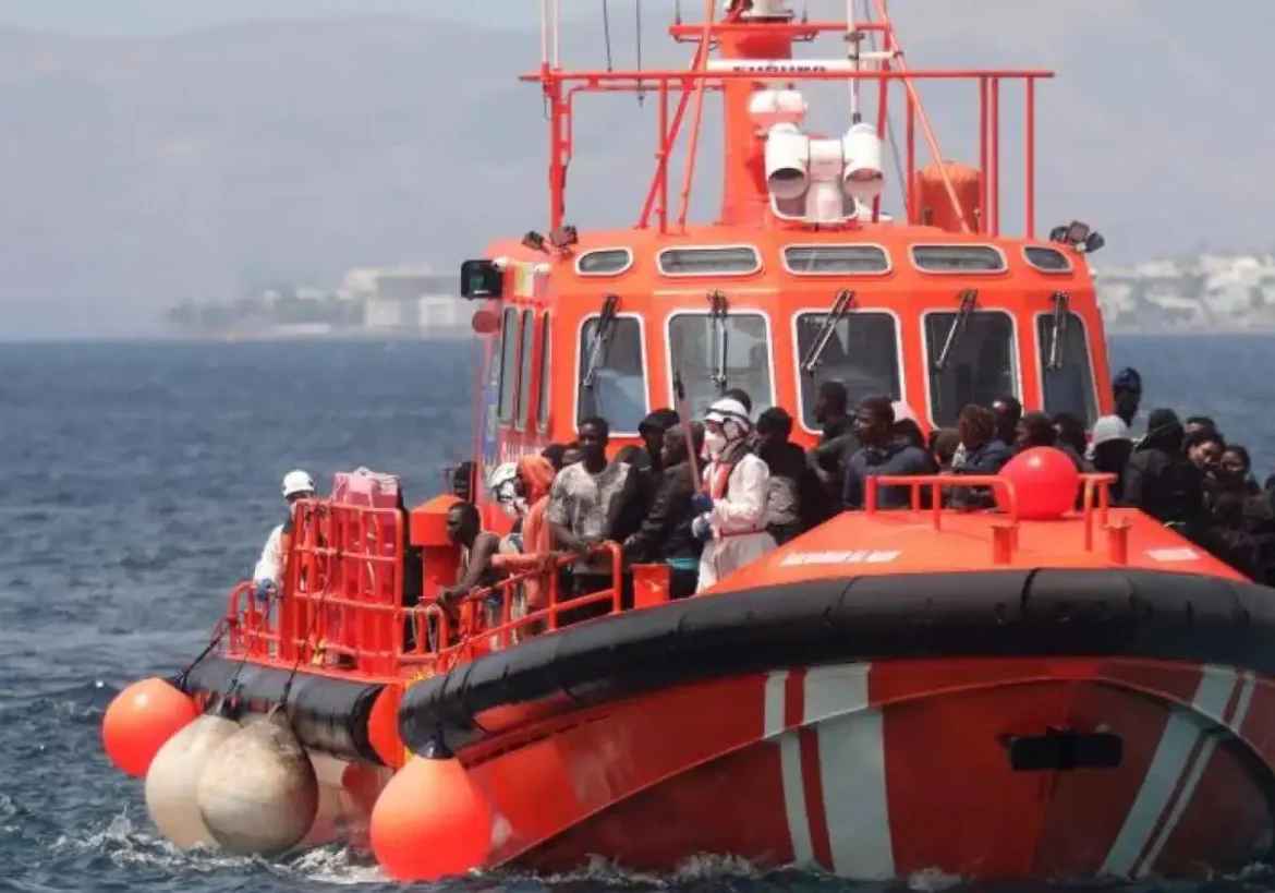 Interior y Frontex acuerdan retomar la colaboración en materia de inmigración irregular