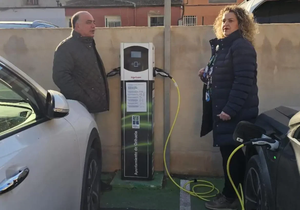 Reparan 16 puntos de carga para coches eléctricos fuera de servicio desde 2022