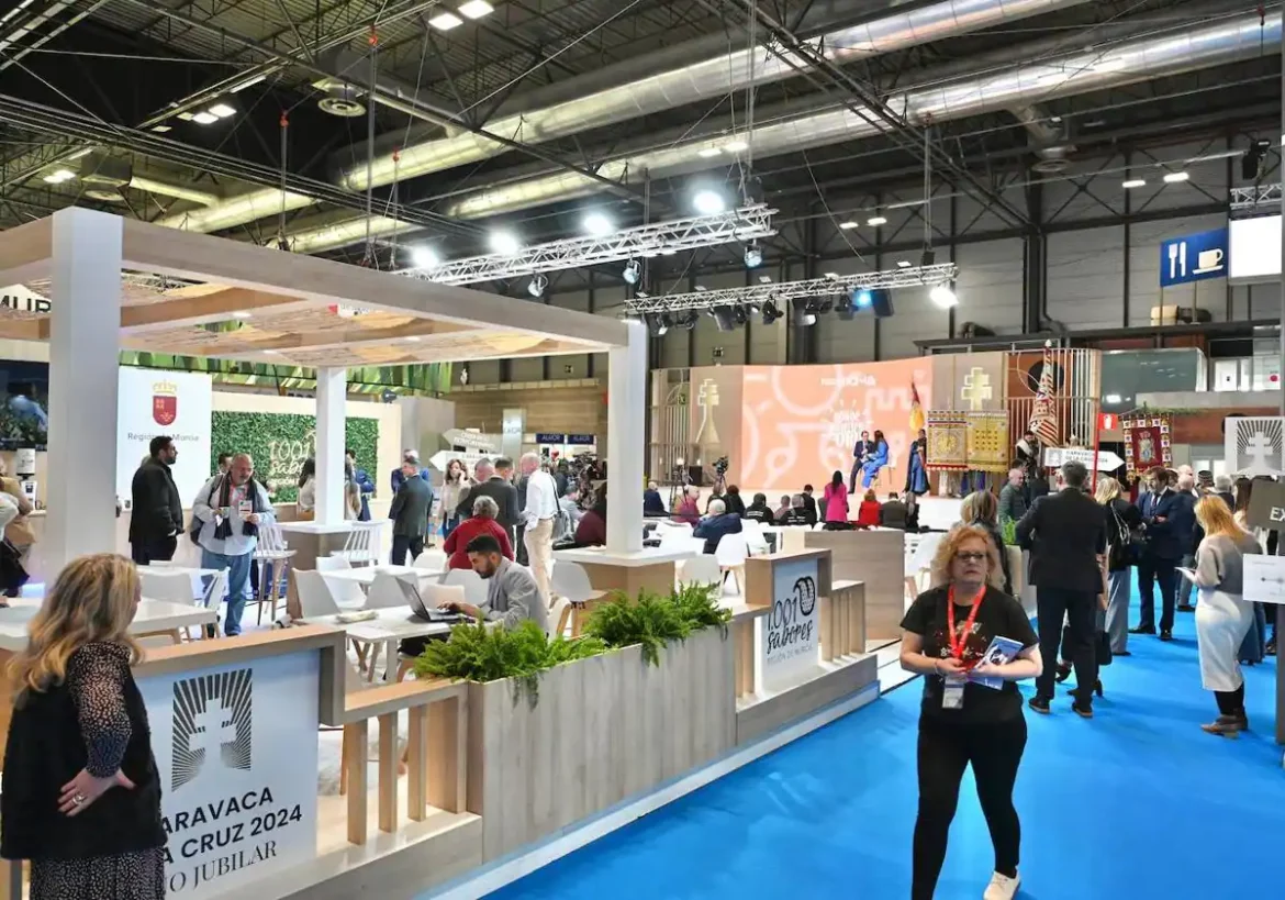 El estand de la Región se despide de Fitur con 68.000 visitas, «un 25%» más que el año anterior