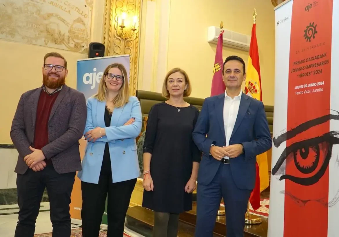 AJE Región de Murcia presenta las actividades del 25 aniversario del premio CaixaBank Jóvenes Empresarios ‘Héroes’