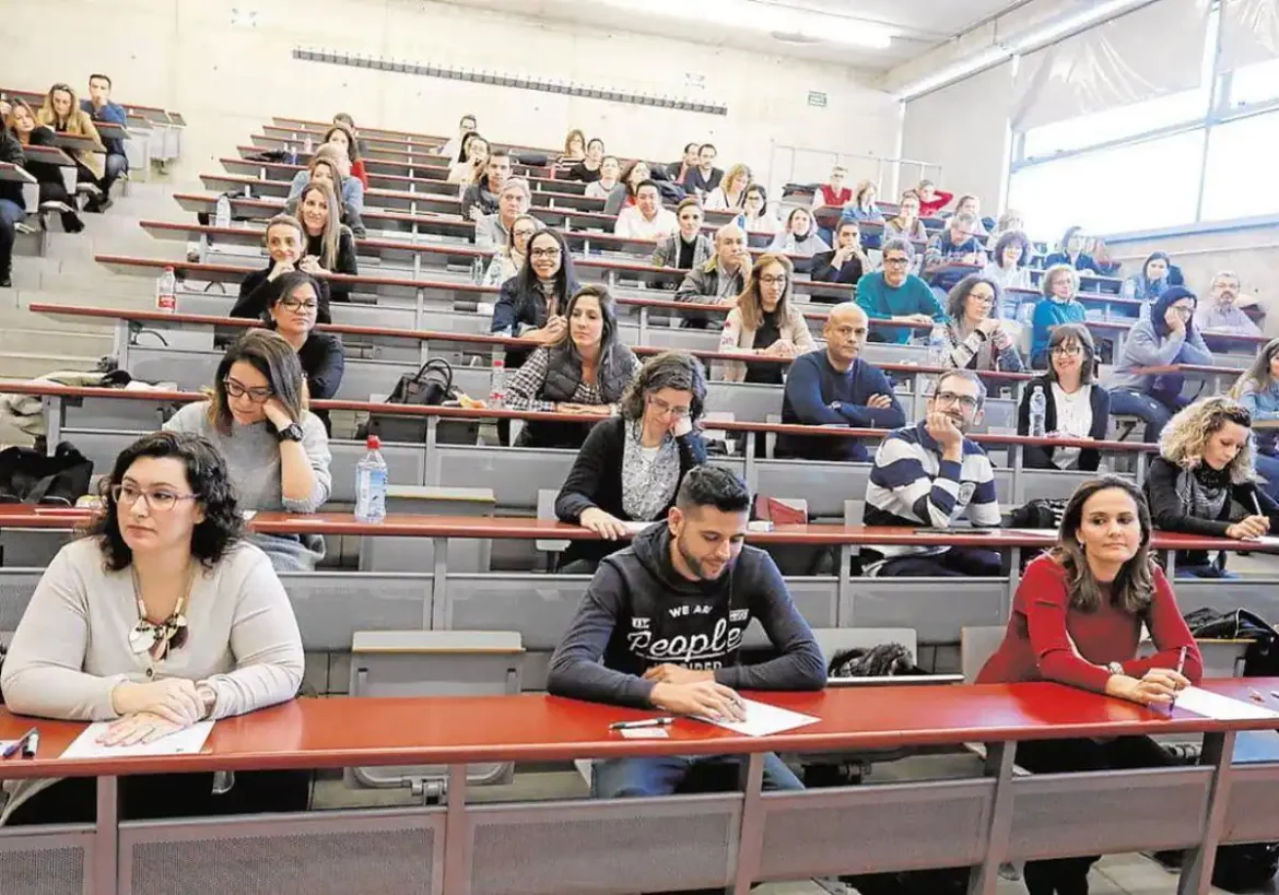 Más de 600 opositores se examinan este domingo para optar a 32 plazas ofertadas por el SMS