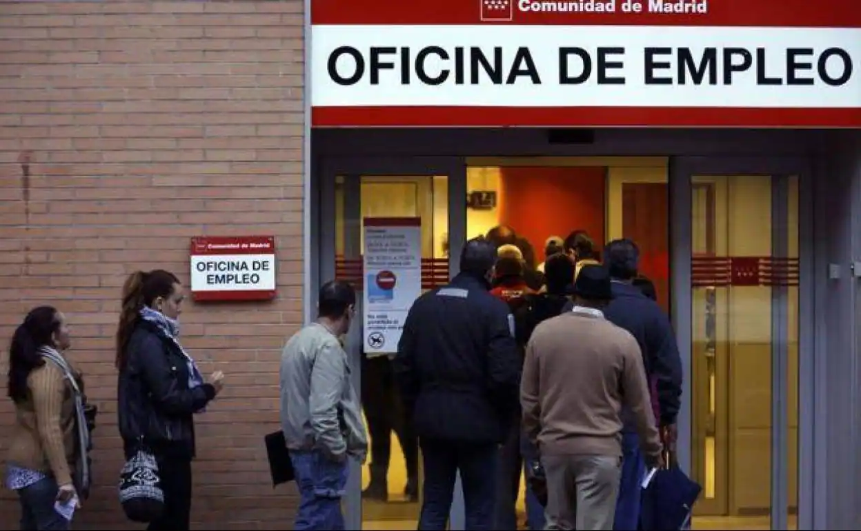 El SEPE aclara si es posible solicitar el paro si tienes días de vacaciones pendientes