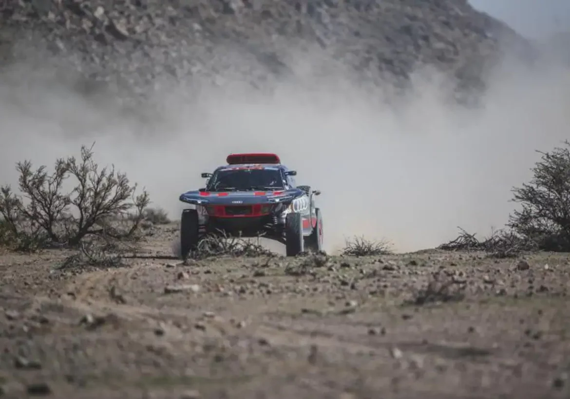 Carlos Sainz, a un paso de la gloria tras un golpe de fortuna