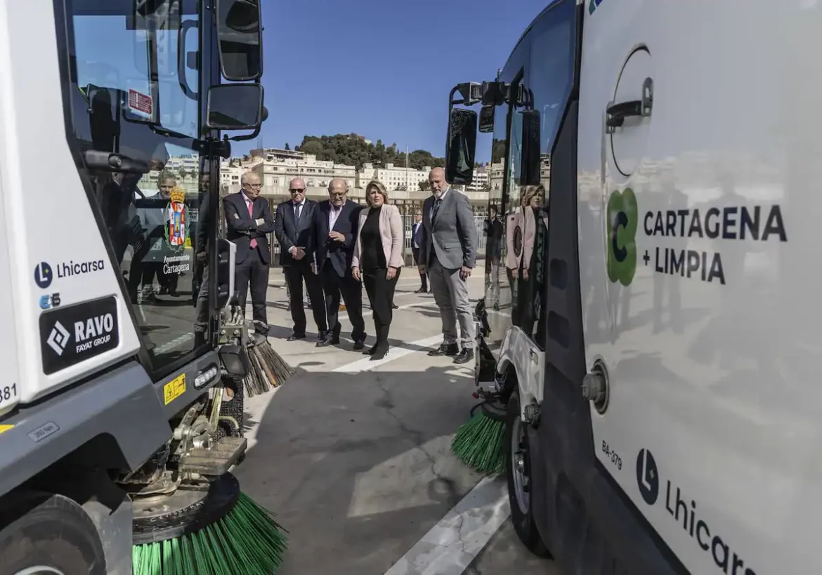 Lhicarsa renueva el 70% de su flota de vehículos para la limpieza viaria de Cartagena