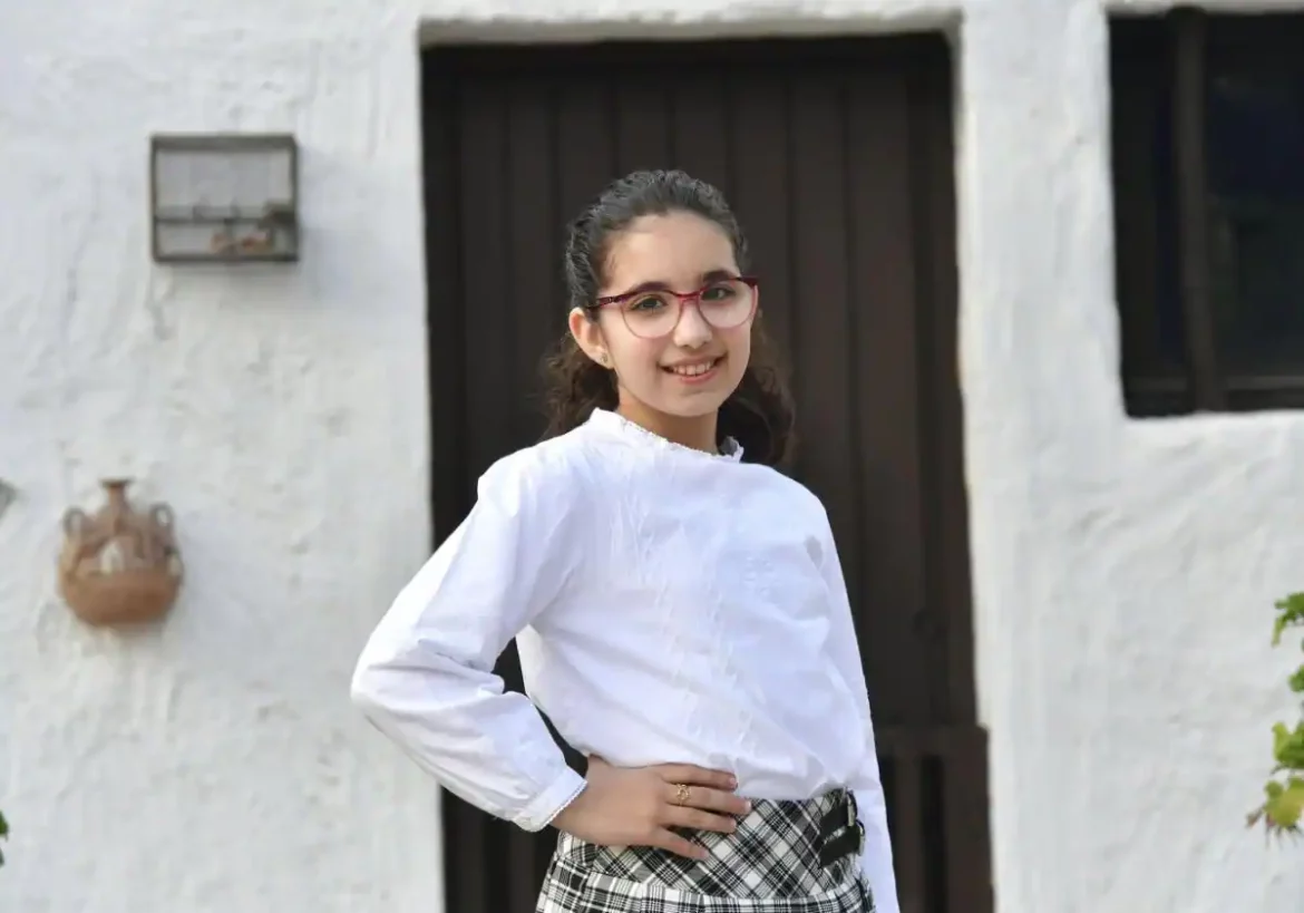 Ana Díaz Tovar: «Lo que más me gusta es salir desfilando en el Bando infantil»