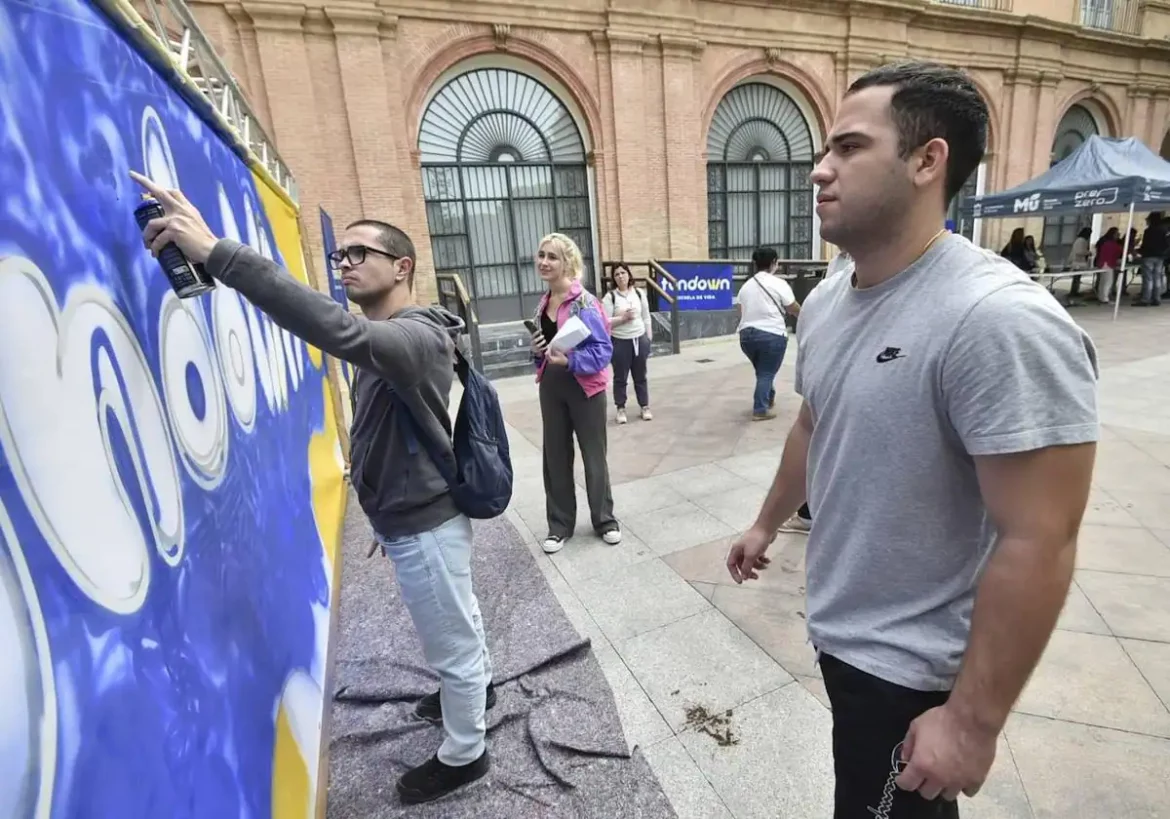 Un mural de 6 metros conmemora en Murcia el Día Mundial del Síndrome de Down