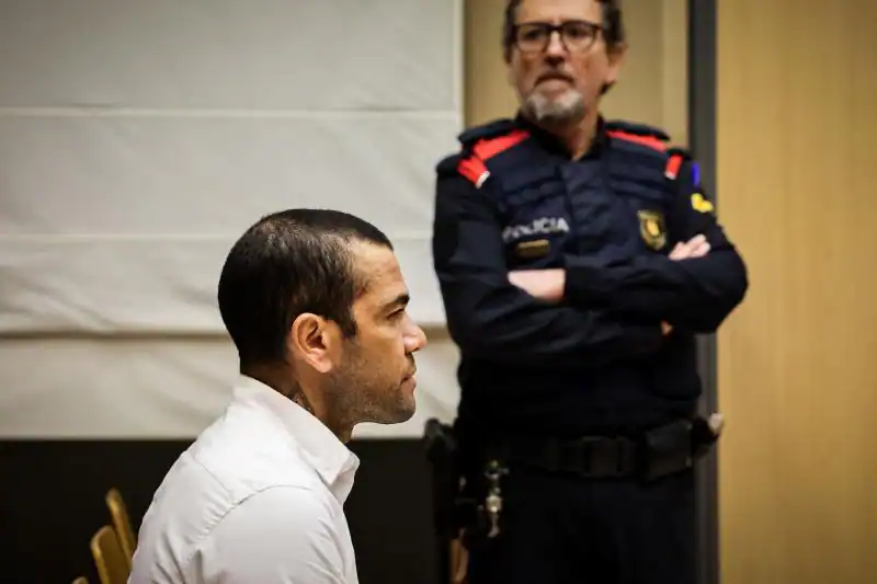 Dani Alves saldrá en libertad bajo fianza de un millón de euros