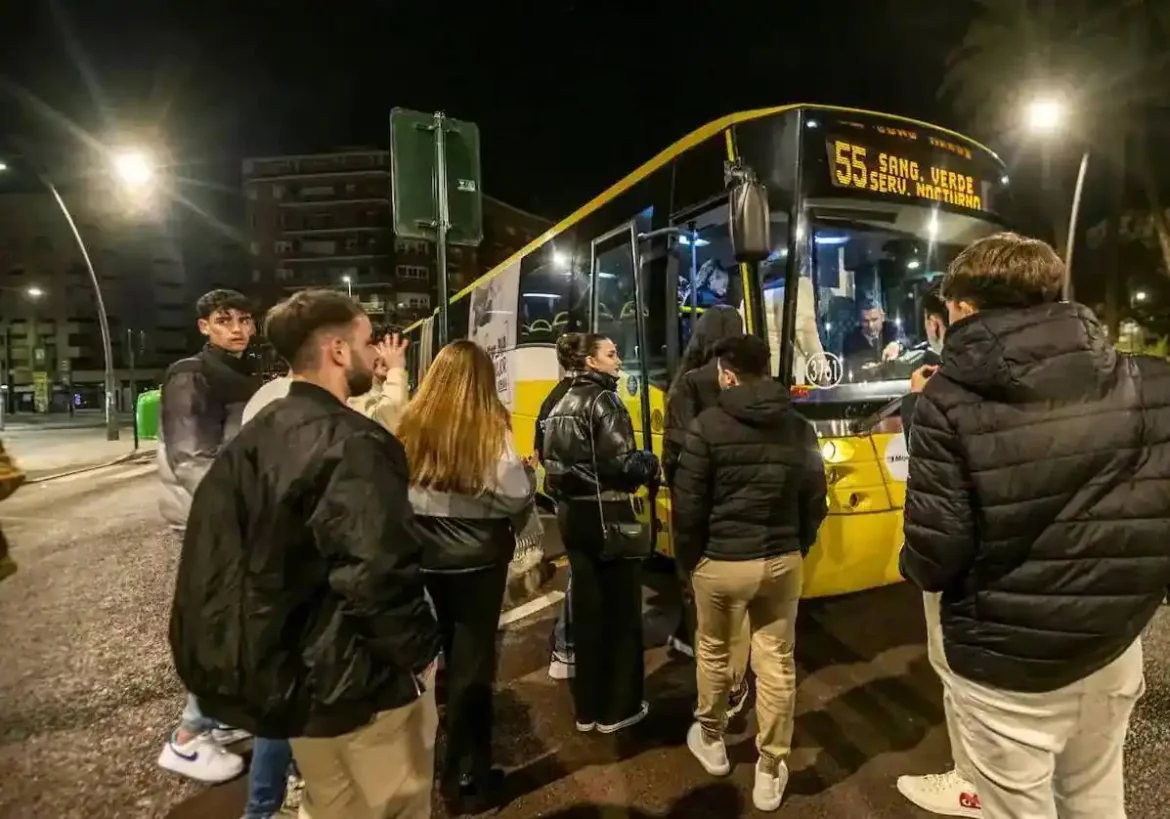 El ‘buhobús’a demanda conecta desde este viernes Murcia y diez pedanías en horario nocturno