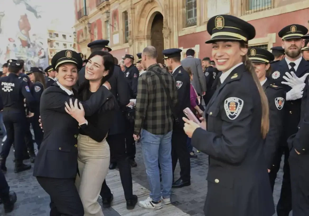 Homenaje y reconocimiento a los agentes de Policía Local en Murcia con motivo de San Patricio