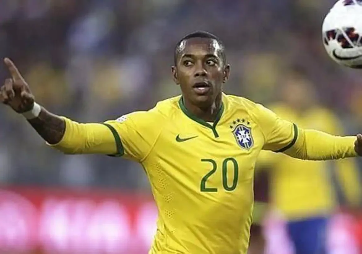 Robinho cumplirá en Brasil los nueve años de condena por violación