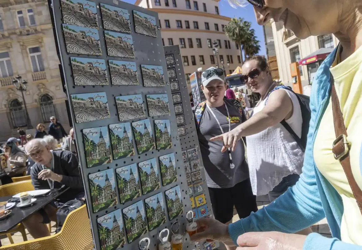 Récord de gasto de los turistas extranjeros y la mayor estancia media del país en enero y febrero