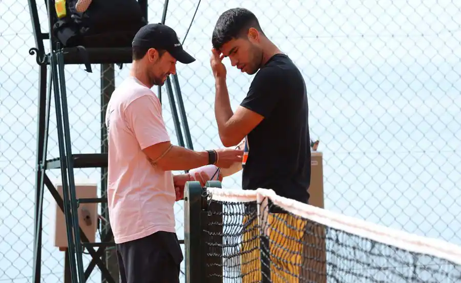 Carlos Alcaraz, baja de última hora en Montecarlo por una lesión en su antebrazo