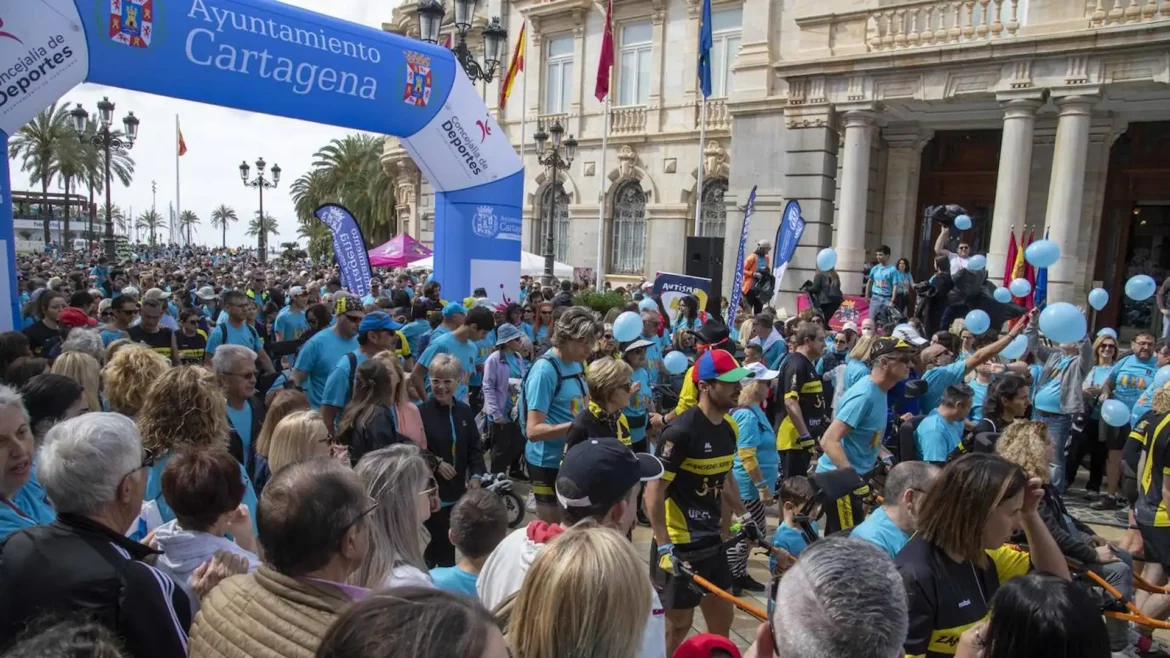 Autismo Somos Todos recoge fondos para promover la autonomía de este colectivo en Cartagena