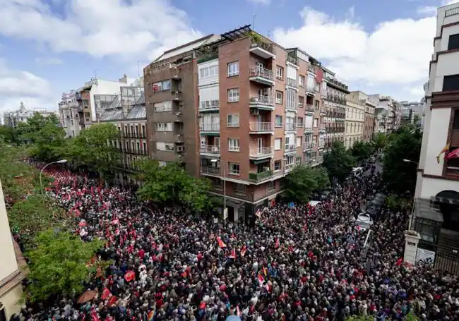 Asistentes en Ferraz