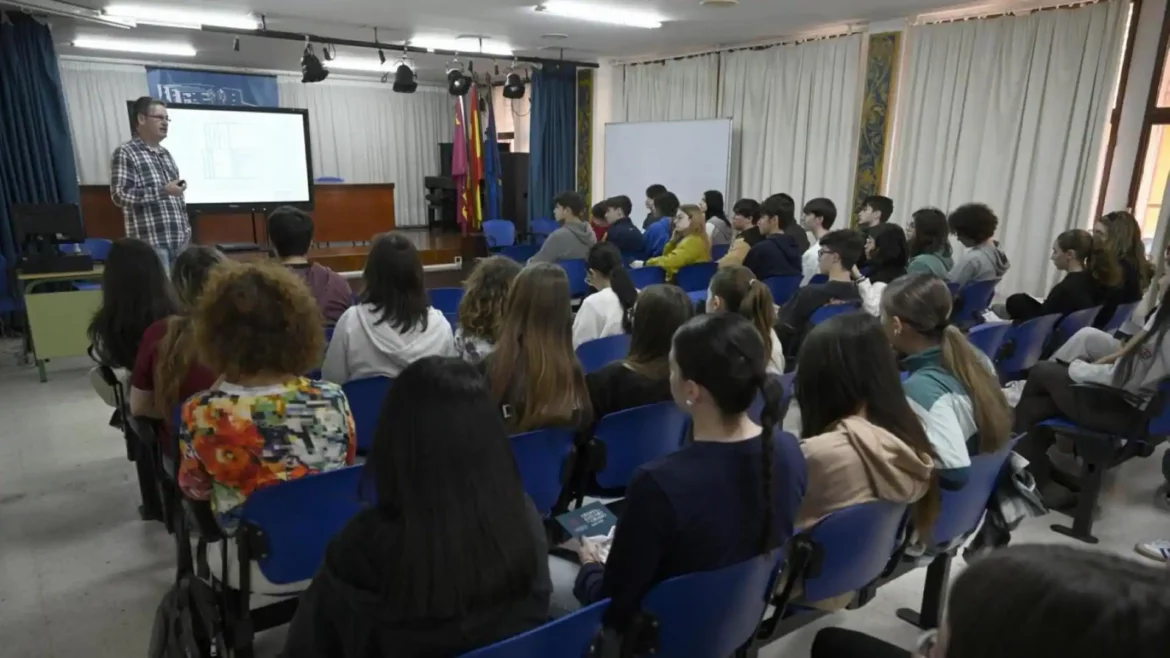 La UMU ‘vende’ su oferta de grados a los alumnos de segundo de Bachillerato