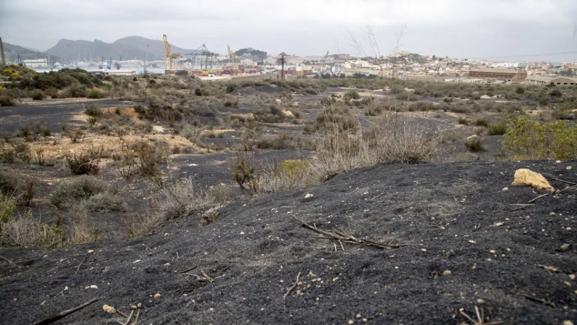 La descontaminación de suelos industriales tampoco tiene fecha en Santa Lucía y Los Mateos