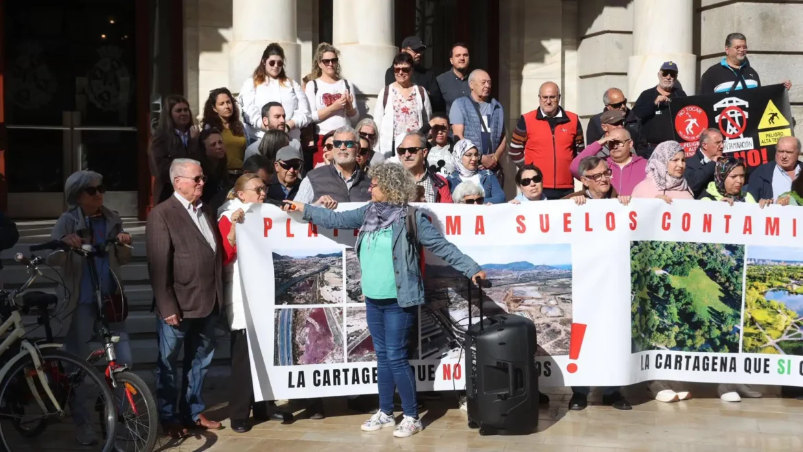 El Ayuntamiento de Cartagena marca una hoja de ruta en la recuperación de suelos contaminados