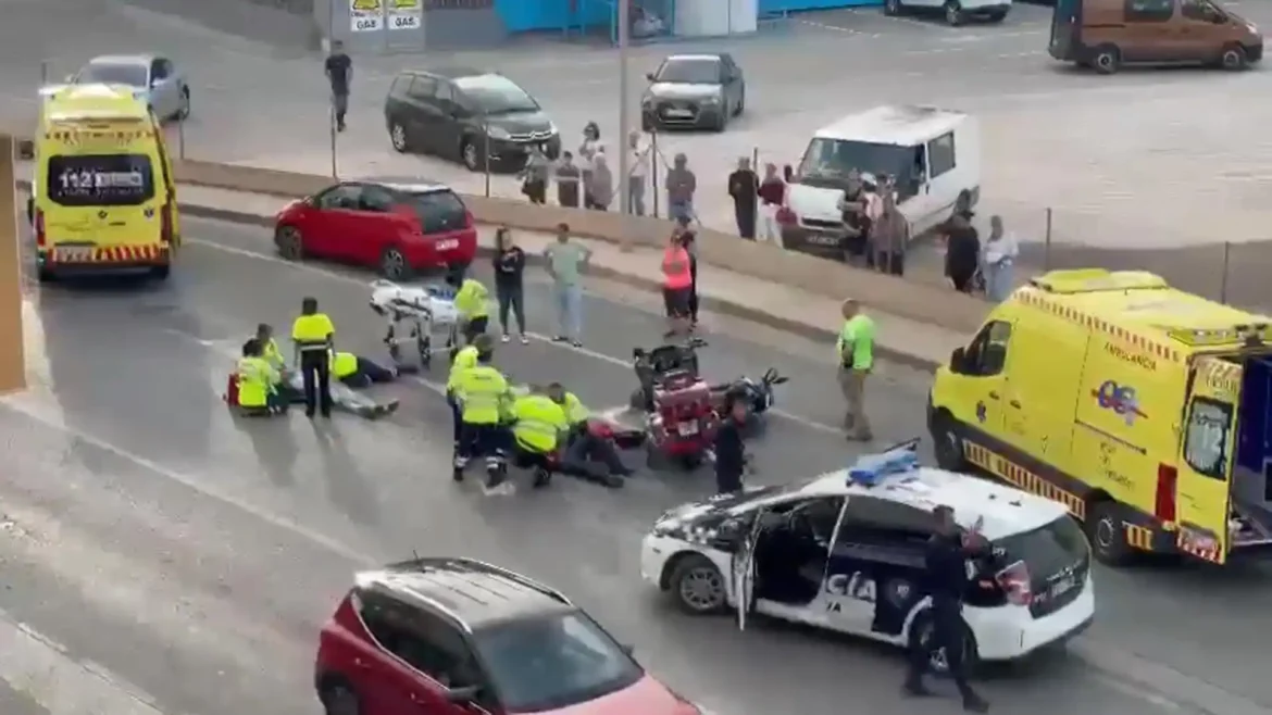 Dos motoristas heridos graves al chocar frontalmente en El Palmar