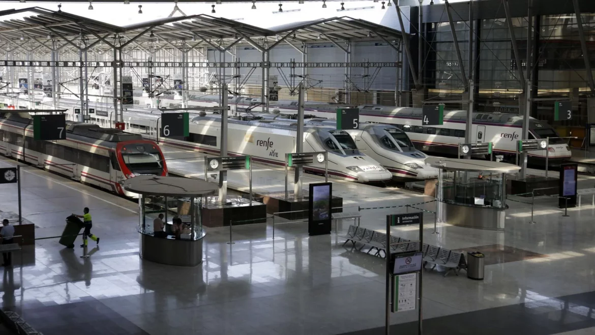 Renfe pone un servicio de AVE para unir Murcia y Málaga en siete horas