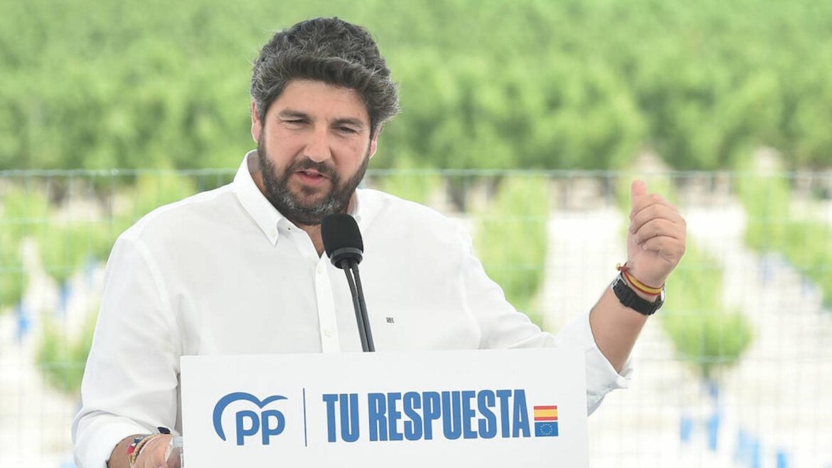 López Miras: «No cabe mayor humillación a nuestro país»