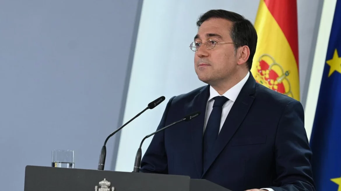 Albares convoca al embajador argentino en España para exigir las disculpas de Milei
