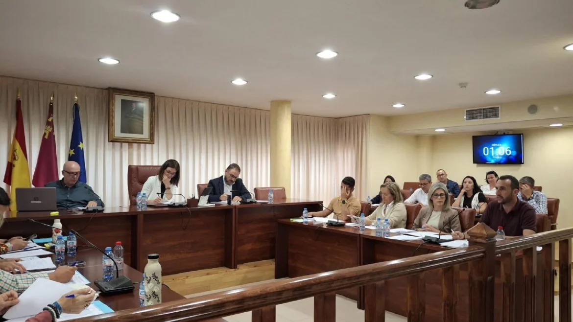 El Ayuntamiento de Águilas destina 2,3 millones al pago de atrasos y a actualizar grandes contratos