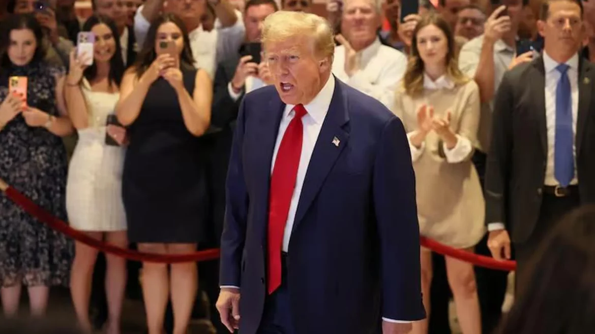 Trump proclama que su juicio es una «estafa» y llama «enfermos» a los fiscales