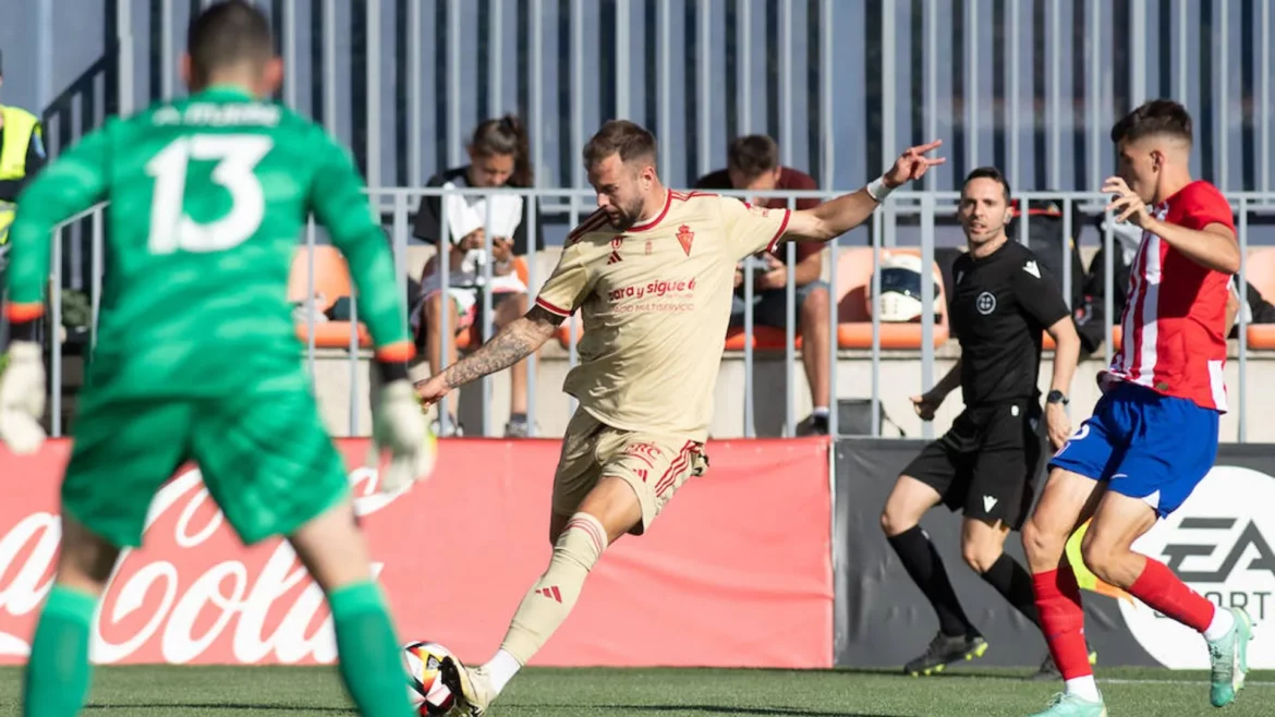 El Real Murcia cierra con derrota una temporada amarga