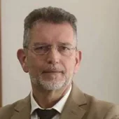 Imagen - Sugiere, además, un lugar de encuentro de letrados donde poder realizar negociaciones «de una manera digna y discreta»