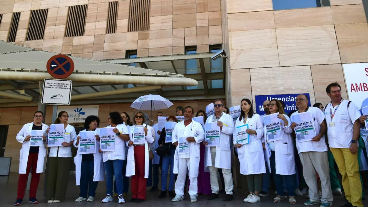 Los médicos de Urgencias de los hospitales de Cartagena amagan con la huelga si no hay un refuerzo en la plantilla