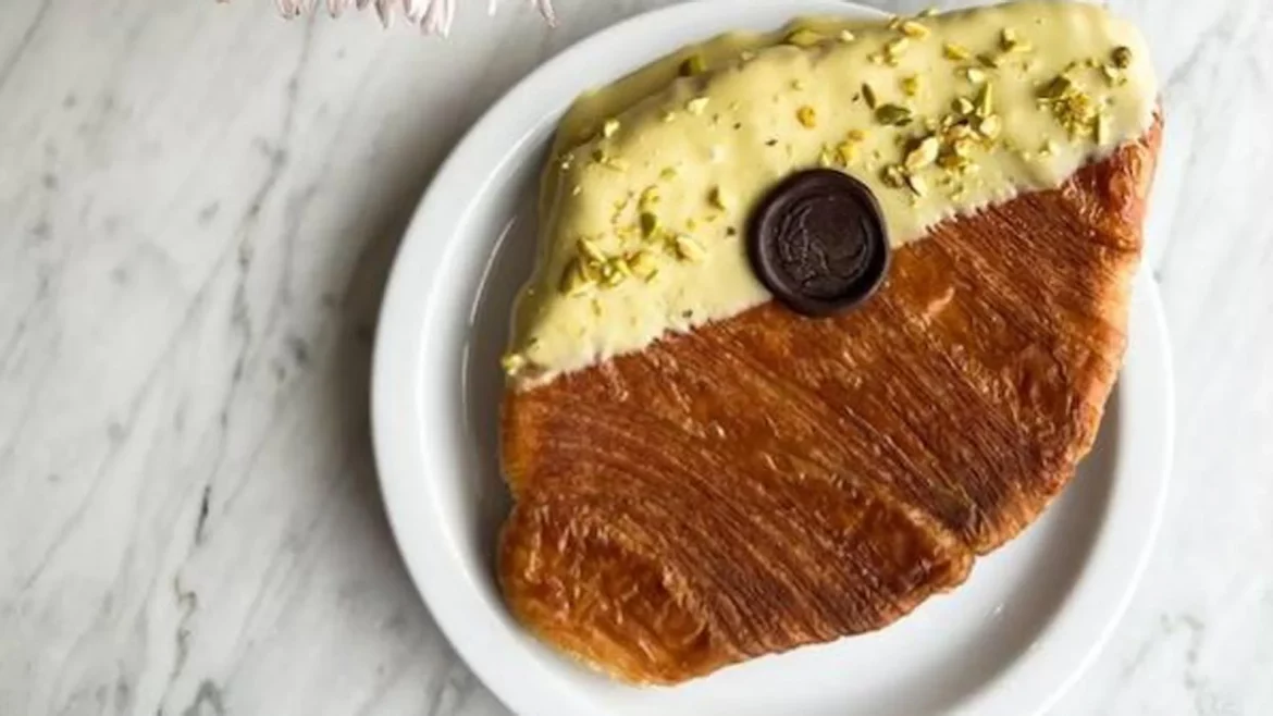 Cómo hacer en casa el ‘flat croissant’, el nuevo dulce hojaldrado que arrasa en redes
