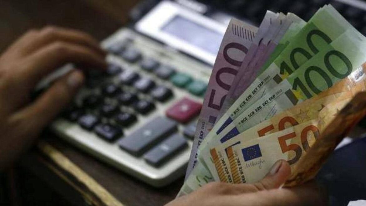 Dónde invertir tus ahorros: los consejos del Banco de España para escoger el servicio que más se ajusta a ti