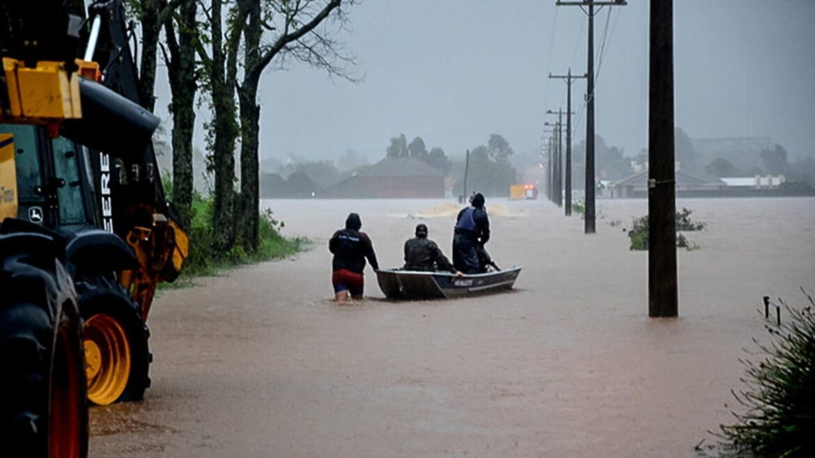 El sur de Brasil sufre unas lluvias históricas con más de 50 muertos y decenas de desaparecidos