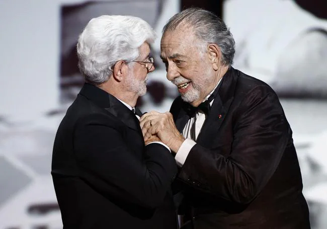 George Lucas recibió la Palma de Oro honorífica de manos de Francis Ford Coppola.