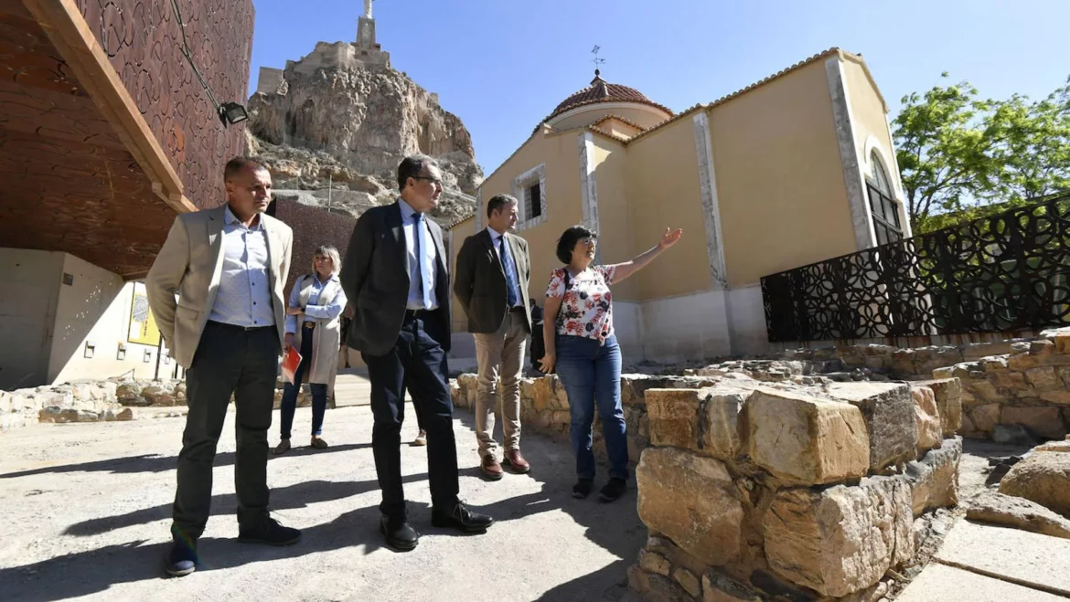 Invertirán en los accesos al Castillo de Monteagudo y el Castillejo para mejorar la experiencia de visita