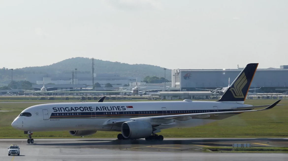 Un muerto y varios heridos críticos por «fuertes turbulencias» en un vuelo de Londres a Singapur