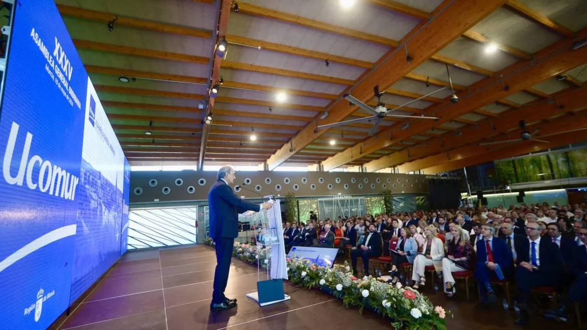Comunidad y Ucomur negocian el sexto pacto por la economía social en la Región