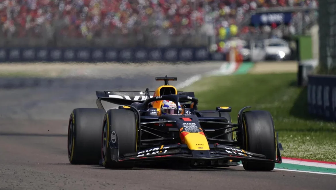 Verstappen se impone a Norris en el emocionante final de Imola