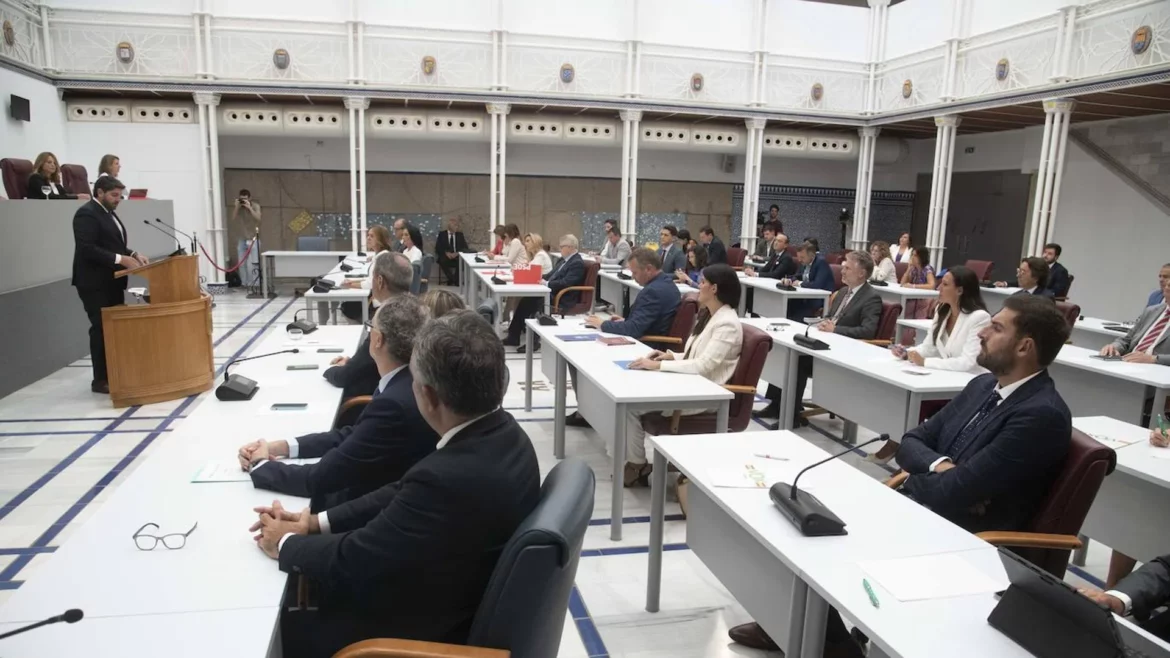 En directo, López Miras abre el Debate del estado de la Región