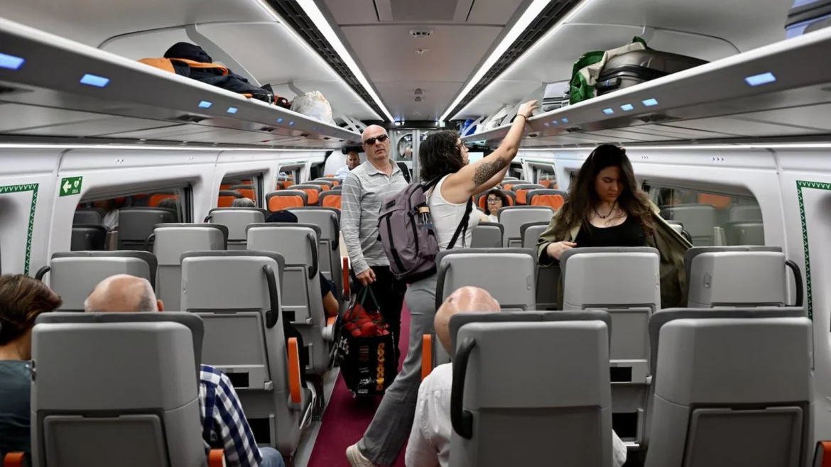Renfe reorganiza el servicio ferroviario para fines de semana en la línea Madrid-Lorca-Águilas