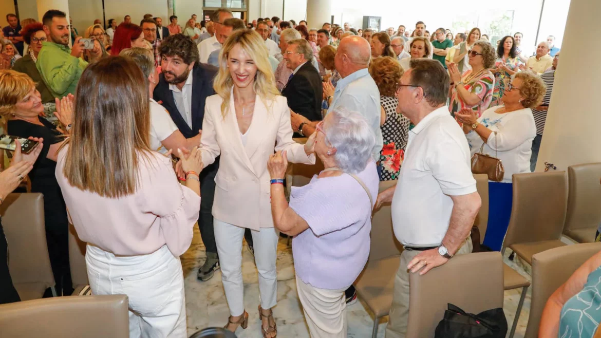 Álvarez de Toledo denuncia en Lorca que la Región sufre una «discriminación ancestral»
