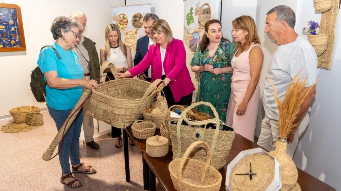 Un proyecto trata de potenciar la industria del esparto en la zona oeste de Cartagena